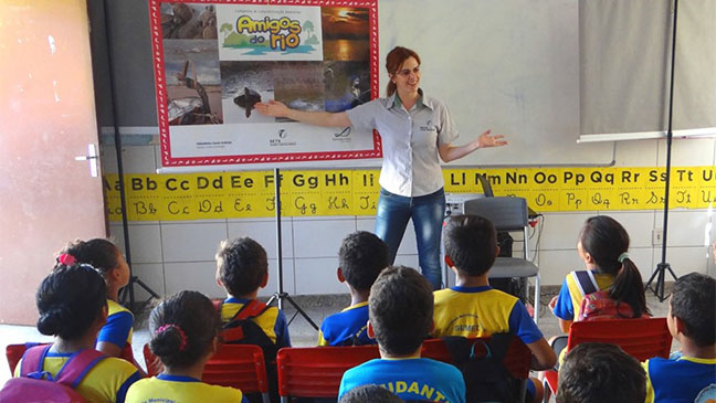 Ação Amigos do Rio nas escolas